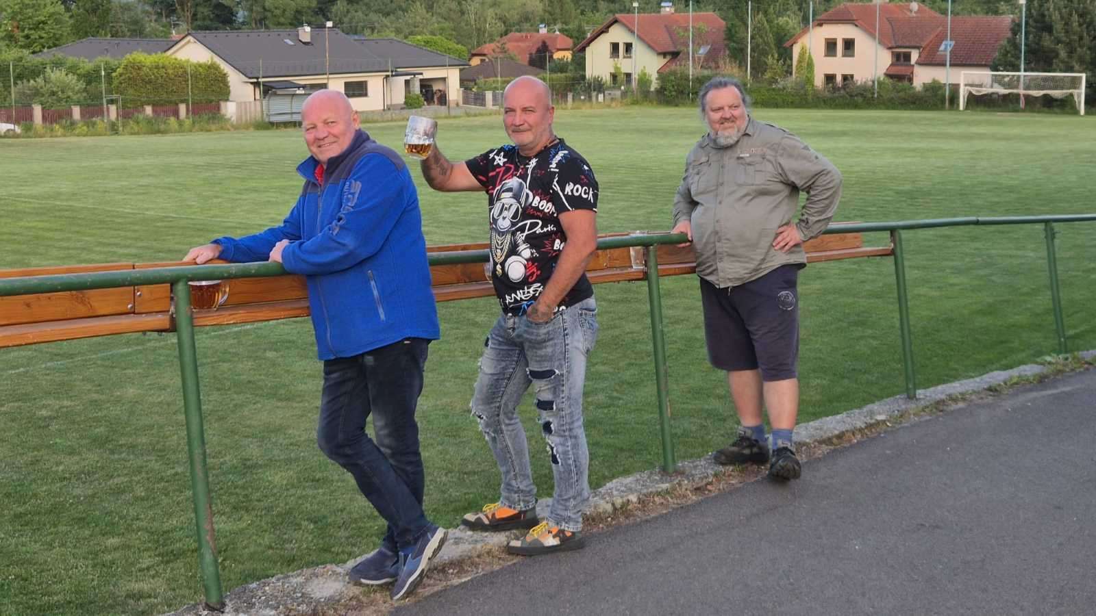 Přečtete si více ze článku Připravujeme hřiště na novou sezónu